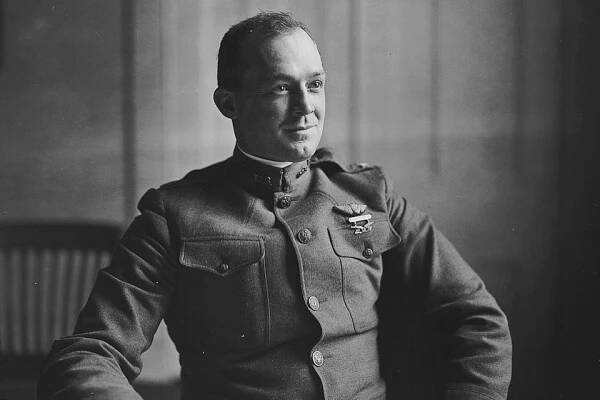 Colonel Arnold, serving as chief of the Signal Corps Aviation Division in the War Department on April 26, 1918. (Courtesy C.V. Glines)