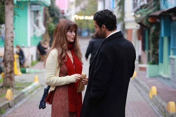 Seray Kaya - Kopuk - Episode 1 - Z filmu