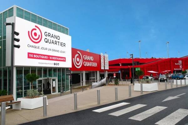 Charvet Digital Media, communication digitale indoor et outdoor