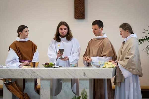 Pašijový příběh - fotky - Římskokatolická farnost Pustkovec