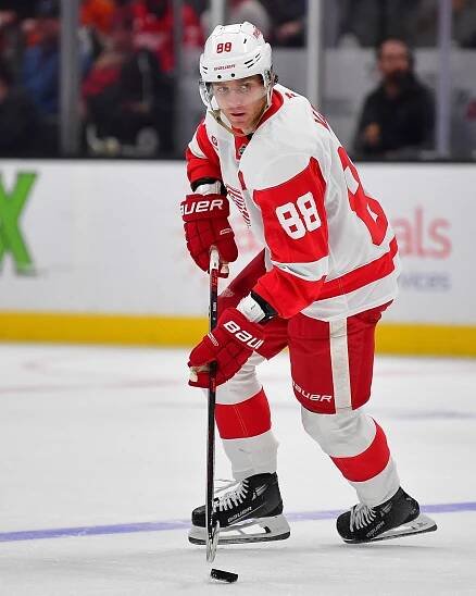 Red Wings' Patrick Kane activated off IR, to play vs. Senators