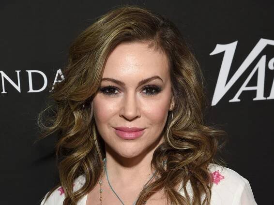 Alyssa Milano Urges People to Get CPR-Certified After ‘Terrifying’ Car Crash With Uncle