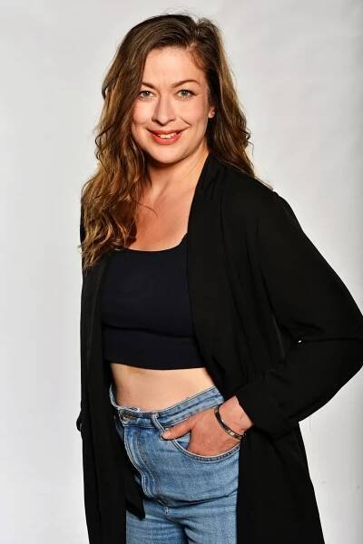 Anežka Rusevová v seriálu Eliška a Damián hraje princeznu.