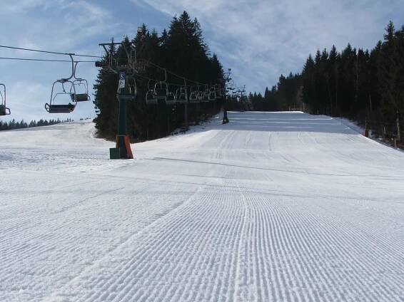 Lyžování v Horní Bečvě: skiareál Rališka | Slevomat.cz