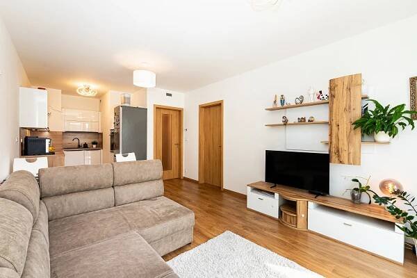 Prodej bytu 2+kk 52 m², U Radosti, Praha - Třebonice