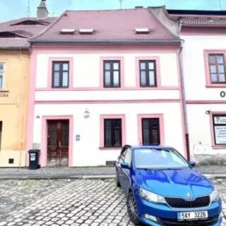 Realitní makléř Lucie Papežová, Molík reality s.r.o, Most - ČESKÉREALITY.cz inzerce realit