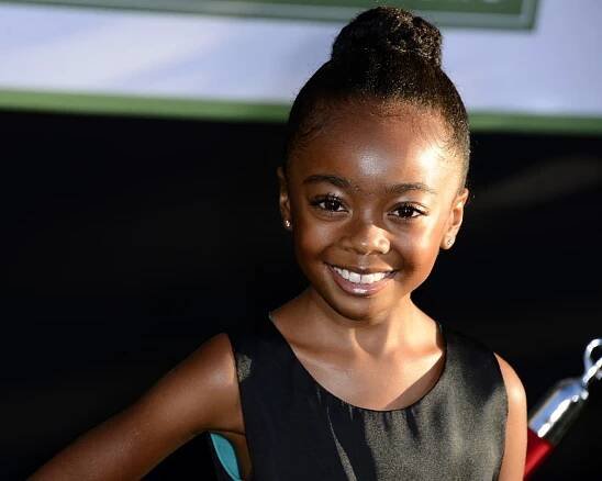 Skai Jackson je bývalou dětskou hvězdou, která zářila v sitkomech od studia Disney.