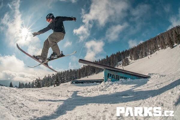 FREESTYLE KEMP JUNIOR 2025 - návrhy snowparků a výroba snowboardových překážek