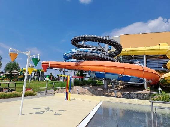 Levnější Aqualand Moravia. Vstupné snižuje o stovky korun i kvůli rekordu