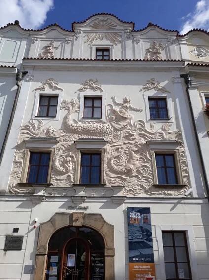 Dům u Jonáše Východočeské galerie v Pardubicích je po havárii vody ze dvou třetin opraven | Krajské listy.cz 