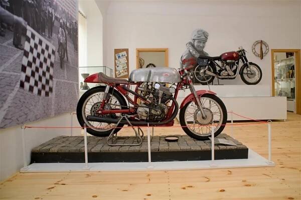 Zámek a Museum Czech Road Racing | Turistický portál města Hořice