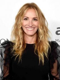Julia Roberts on How We Can All Be Better Humans: 'We Need to Stop Criticizing'