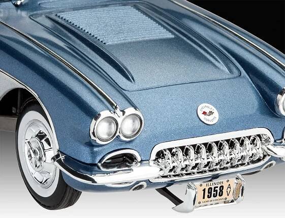 Plastikový model auta Chevrolet Corvette (C1) [1:24]