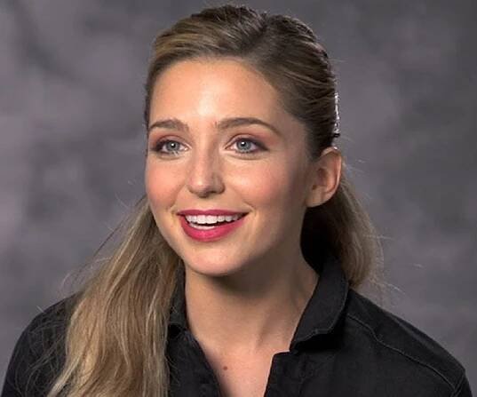 Jessica Rothe Biography - Facts, Childhood, Family Life & Achievements