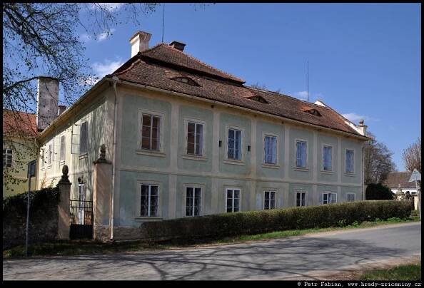 Luhov – fotografie / hrady-zriceniny.cz