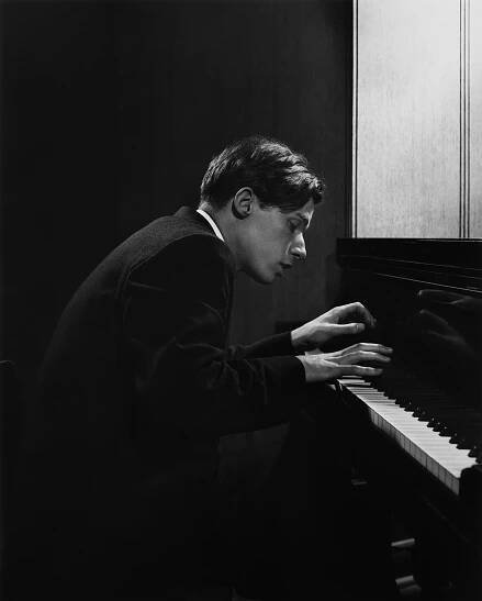 Yousuf Karsh | Art Canada Institute