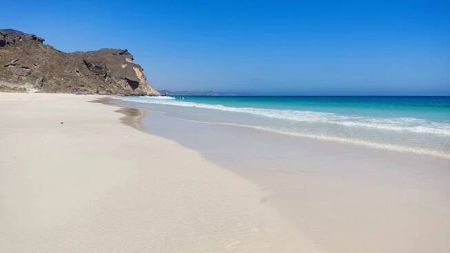 Bezva-zájezdy | 🌴 Dovolená v Ománu – exotika, luxus a nezapomenutelné zážitky! ✈️🏝️ Objevte nádherné pláže, pouštní duny