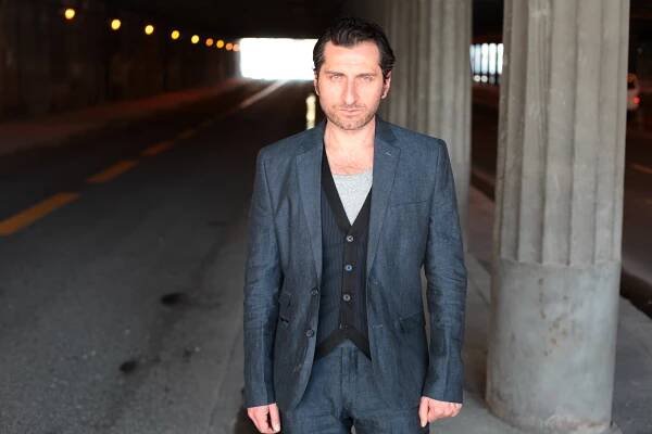Tim Seyfi | Actor