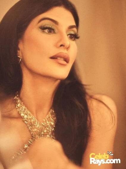 Jacqueline's glamour