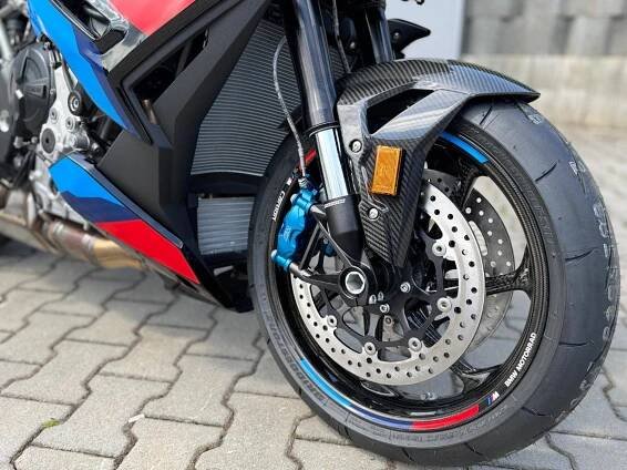 BMW M 1000 R