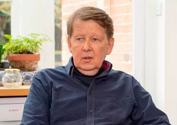 BBC Breakfast host Bill Turnbull dies from prostate cancer age 66 as family pay tribute