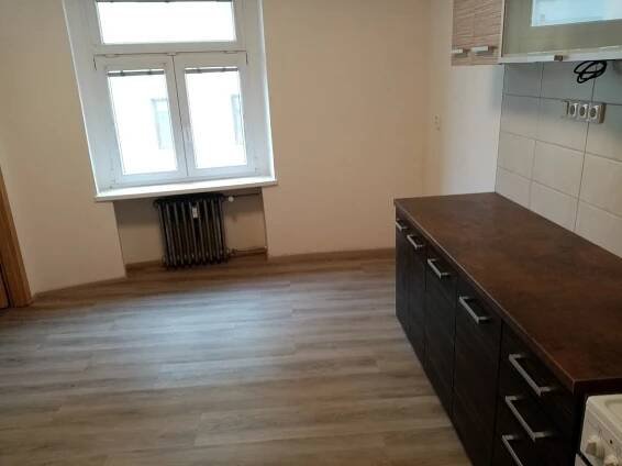 Kuchyně pohled k oknu