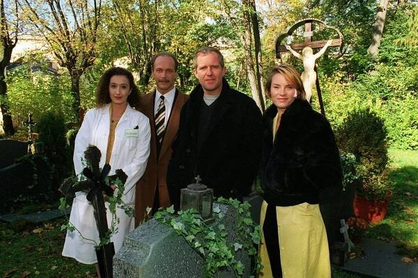 Konstanze Breitebner, Christoph Moosbrugger, Harald Krassnitzer, Loretta Pflaum - Místo činu - Nie wieder Oper - Promo