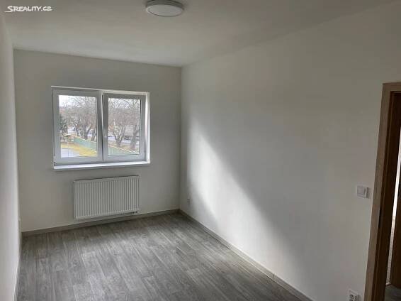 Pronájem bytu 2+kk 30 m², Pražská, Dobříš