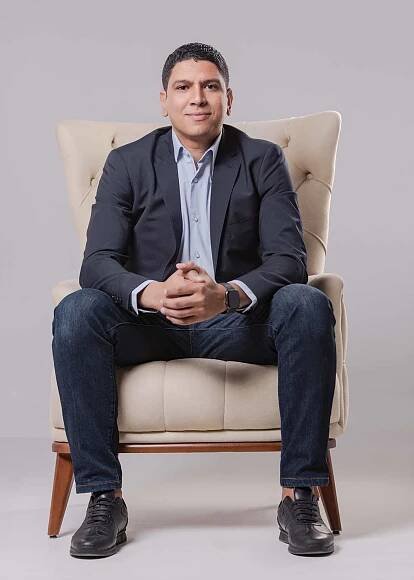 Ahmed Mohsen - Photos & Review in EGH Studio