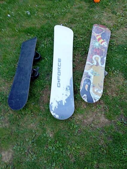 Snowboardy na prodej