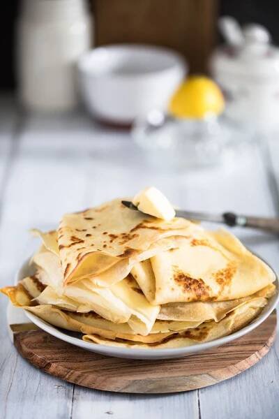 Schwedische Pfannkuchen wie aus Astrid Lindgrens Pippi Langstrumpf | Rezept in 2025 | Schwedische rezepte, Rezepte, Schwedisches essen