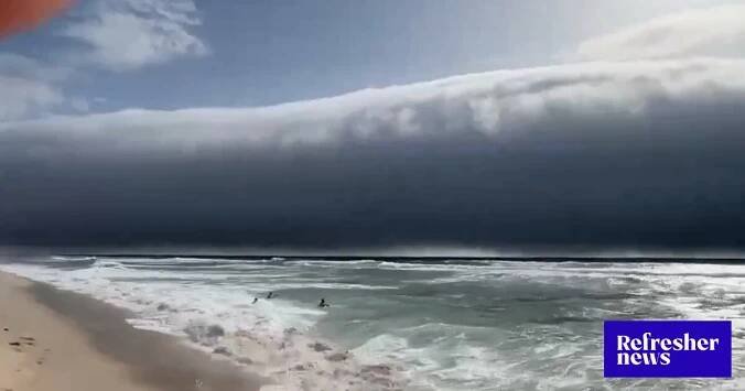 Nad portugalskou pláží se objevil podivný oblak připomínal tsunami