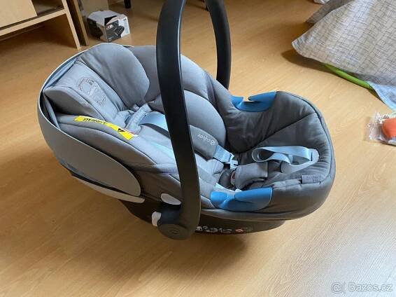 Autosedačka dětská - Cybex Aton M i-size s novoro. vložkou - Hradec Králové