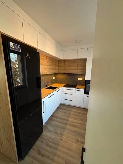 Kuchyňské studio Ostrava, rekonstrukce kuchyně na míru | FROSCH design