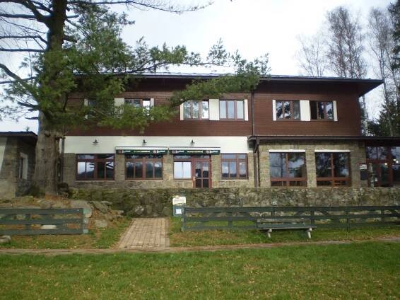 Soubor:Milovská restaurace.jpg