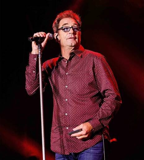 Huey Lewis Cancels All Shows After Revealing Serious Hearing Loss Makes It 'Impossible' to Sing
