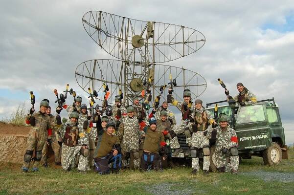 4 hodiny paintballu na přírodním hřišti v Army Parku Ořechov