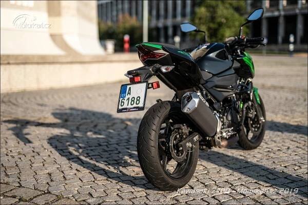 Fotogalerie Honda CB500F vs. Kawasaki Z400: O nejlepší nahatý dvouválec A2 | Motorká