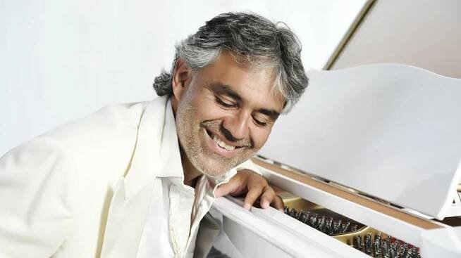 Andrea Bocelli opět v Praze. Pořiďte si vstupenku, dokud je čas! - Proženy.cz