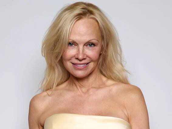 28 Facts About Pamela Anderson 