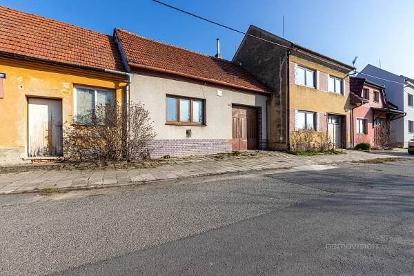 Prodej Dům, Hluk