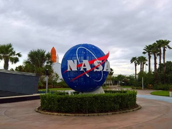 Z Miami - Enchanted NASA Tour