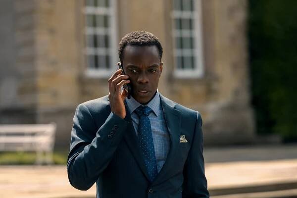 Diplomatické vztahy - Mírotvůrce - Z filmu - Ato Essandoh