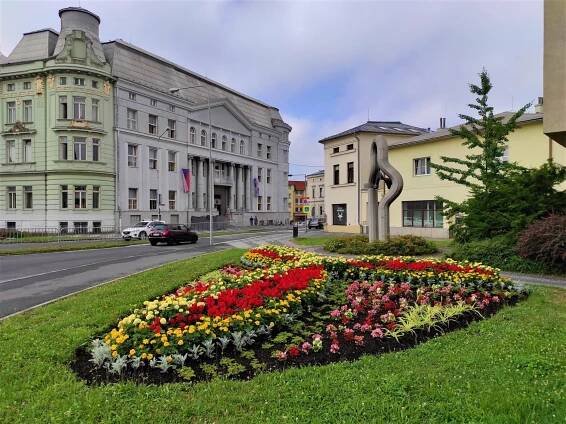 Barevné květy zaplavily město | Frýdek-Místek