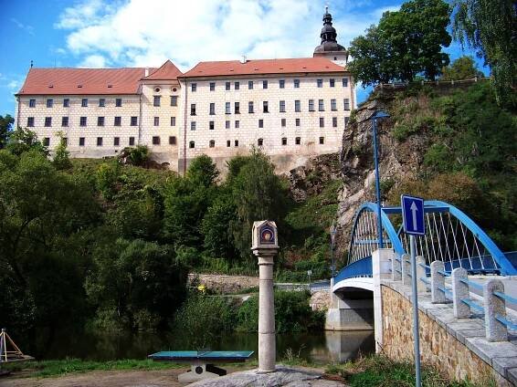 Zámek Bechyně - otevírací doba, akce, ubytování, prohlídky, vstupné, foto, počasí