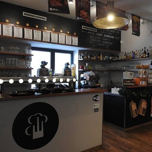 MALEŠICKÝ MIKROPIVOVAR, Prague - Malešice - Menu, Prices & Restaurant Reviews - Tripadvisor