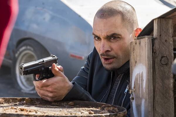 Volejte Saulovi - Rozmluva - Z filmu - Michael Mando