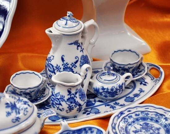 OBRAZEM: Z chátrajícího kina v Dubí je dům porcelánu