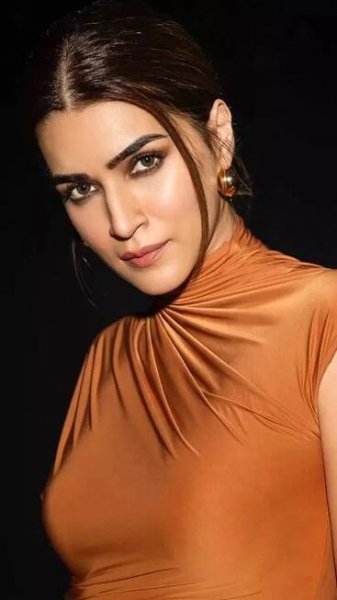 Kriti Sanon sheds fall season fashion inspiration in a rust-orange co-ord set