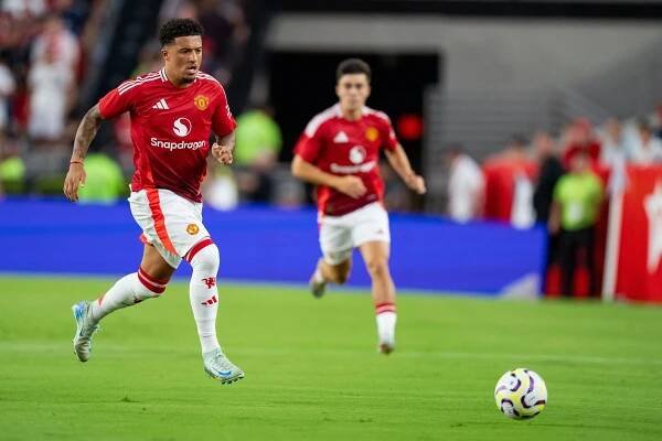  Jadon Sancho #25 of Man United 